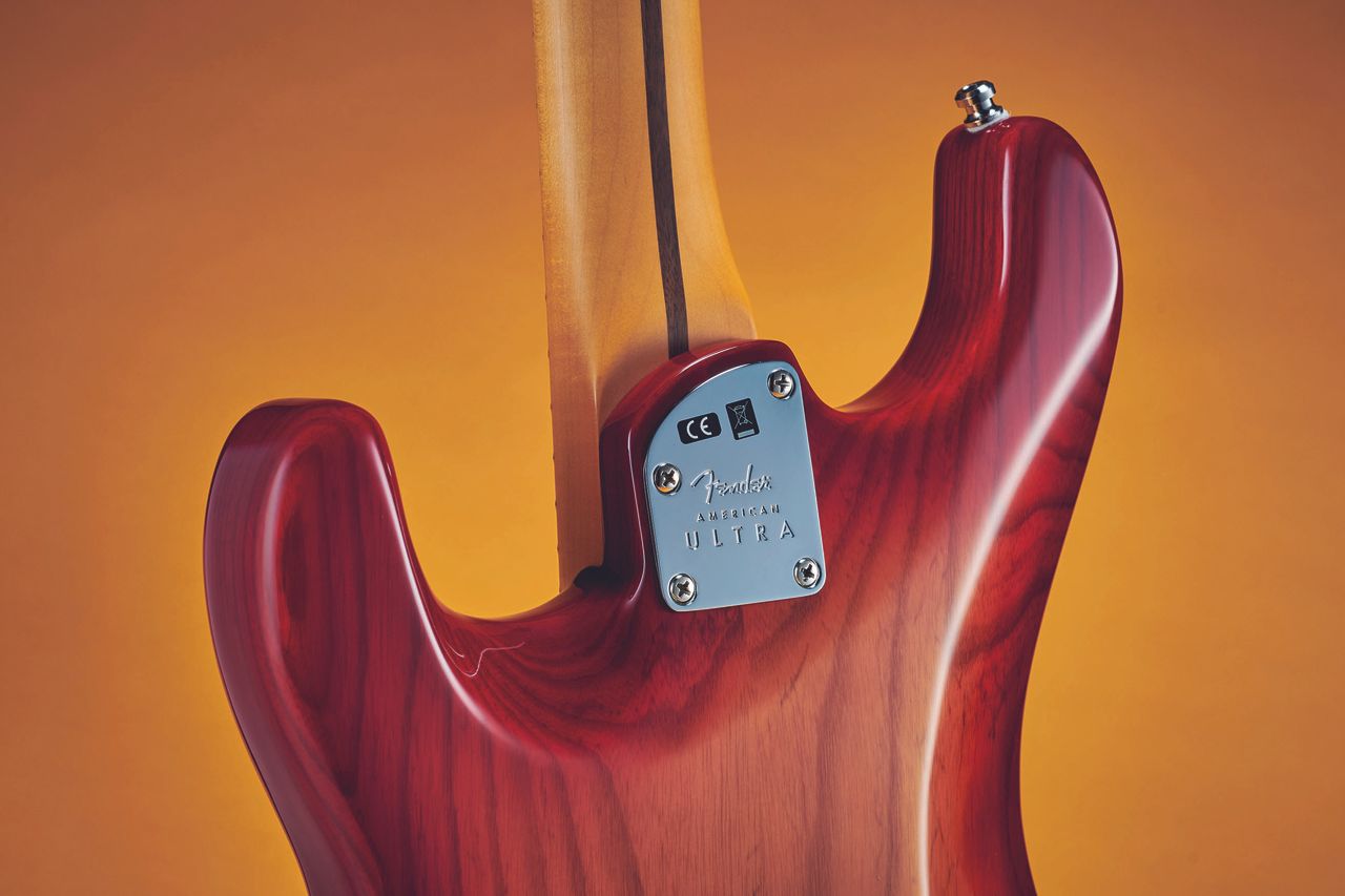 The Ultra's contoured neck heel in all its glory