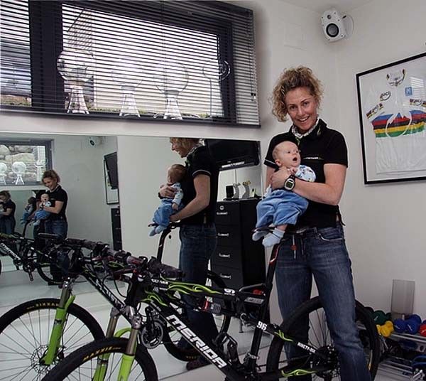 Gunn-Rita Dahle Flesjaa and Bj&oslash;rnar