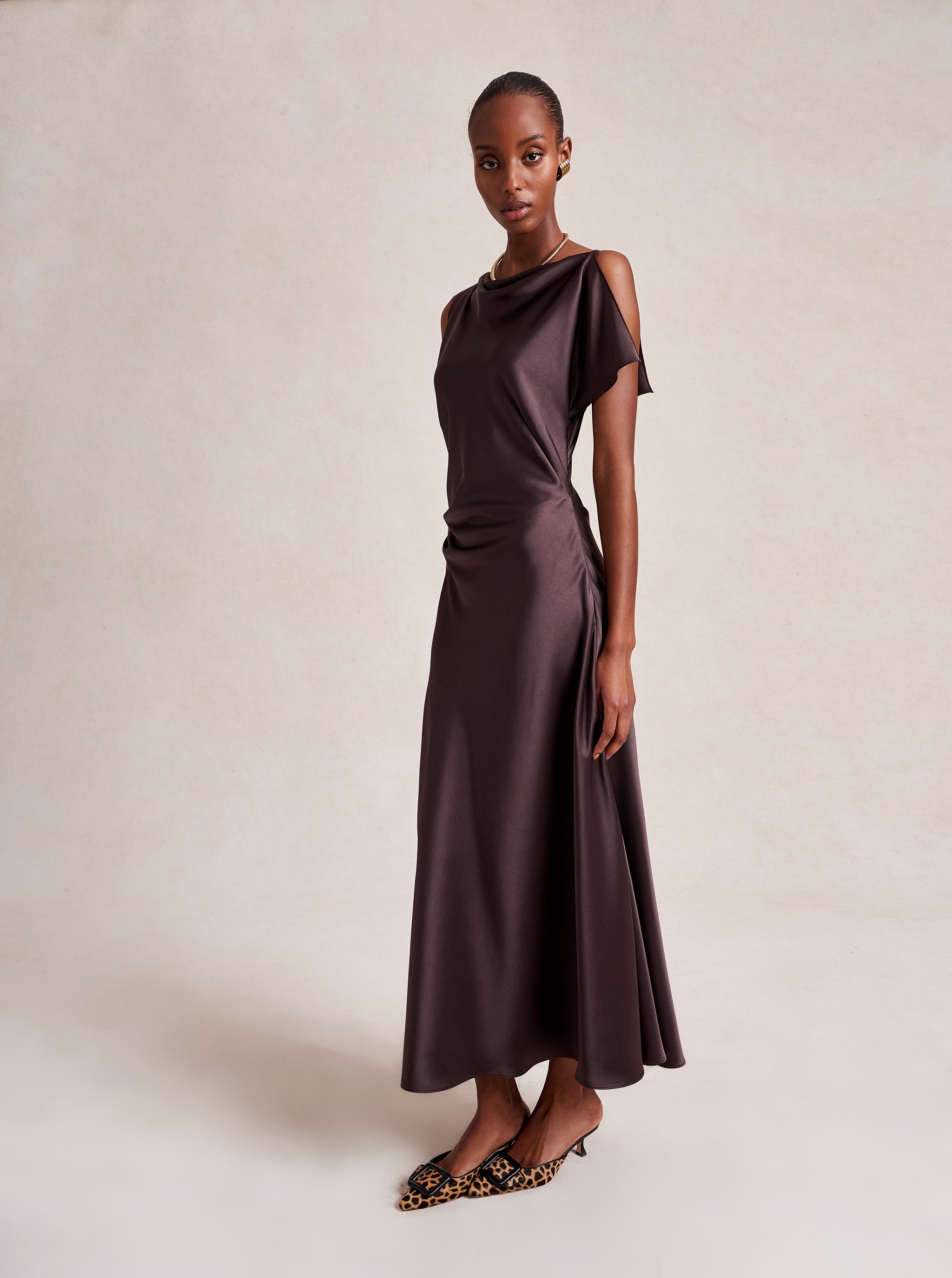 Moira Dress 00 in Chocolate Brown