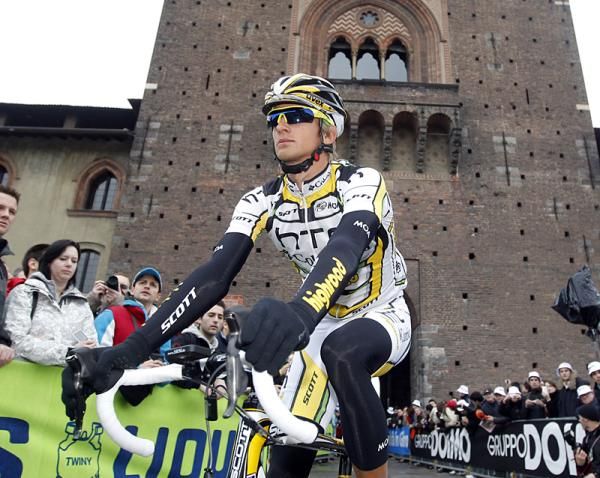 Peter Velits (HTC - Columbia) rides to the start