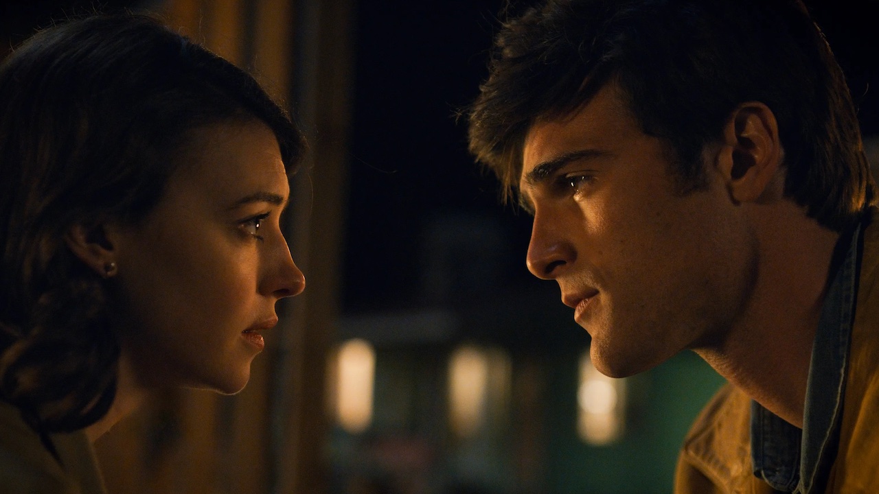 Daisy Edgar-Jones and Jacob Elordi looking at each other in On Swift Horses