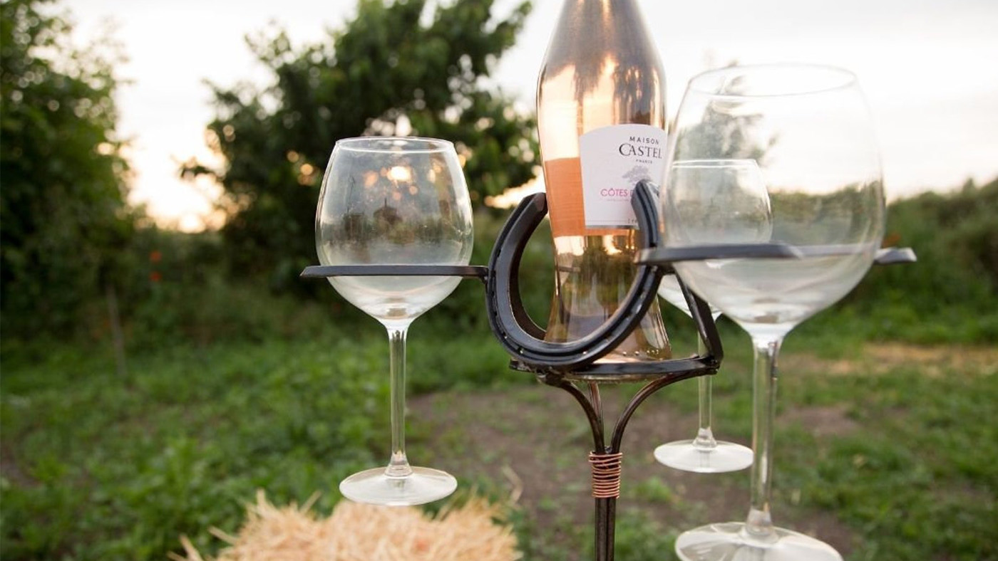 Anvil Cottage Crafts bottle and glasses holder