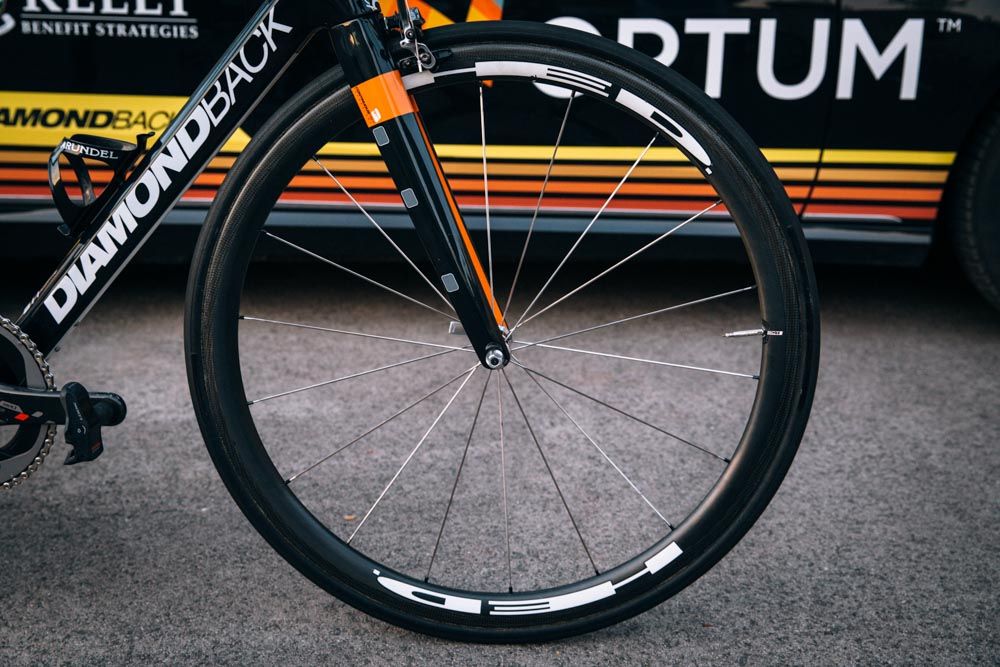 For the Volta ao Algarve's Queen Stage, Phil selected to race HED Stinger 3&rsquo;s.