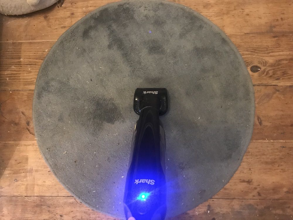 Shark handheld vac with motorized head