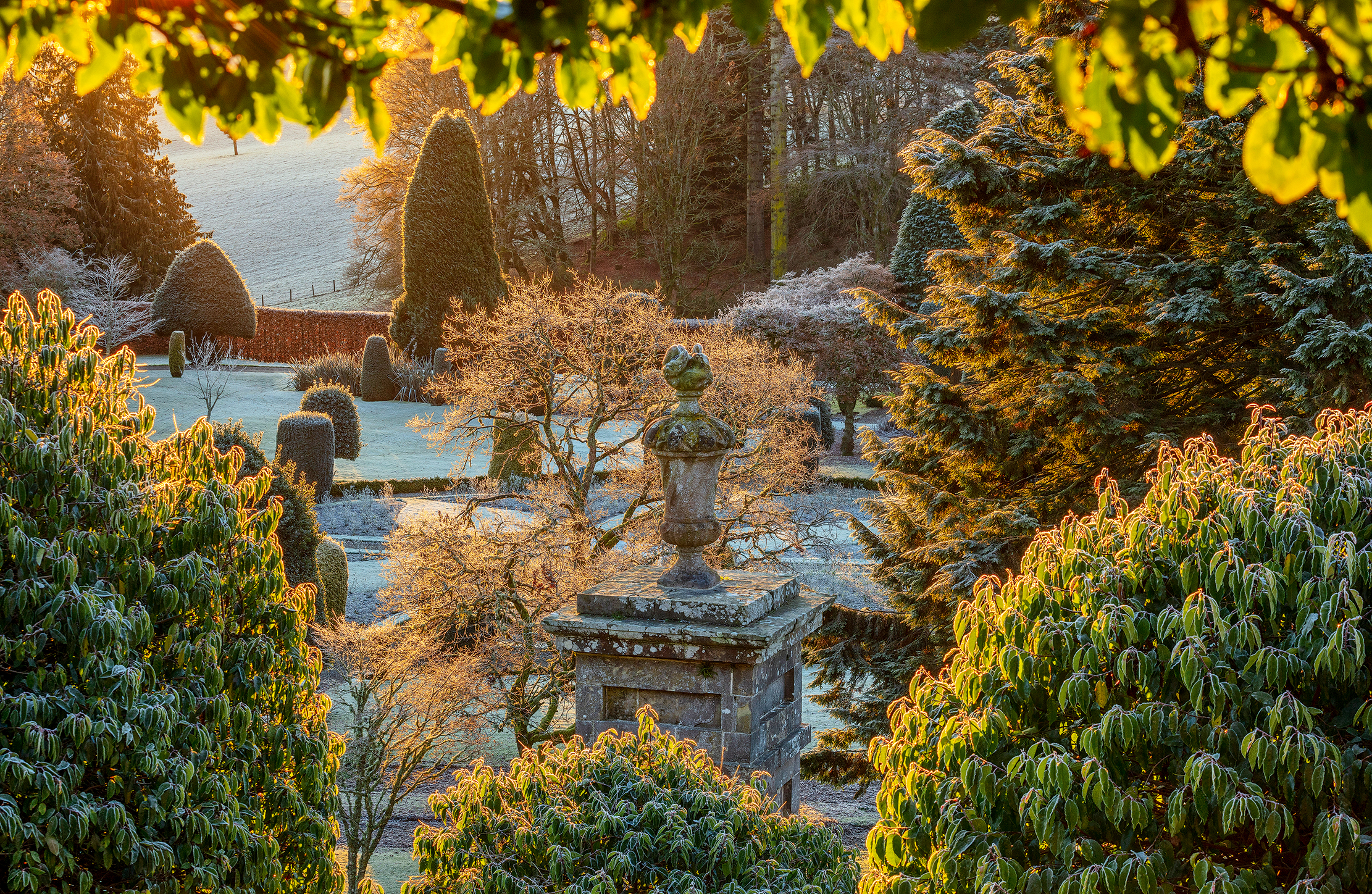 Drummond Castle Gardens, Scotland. Picture by Clive Nichols Garden Pictures