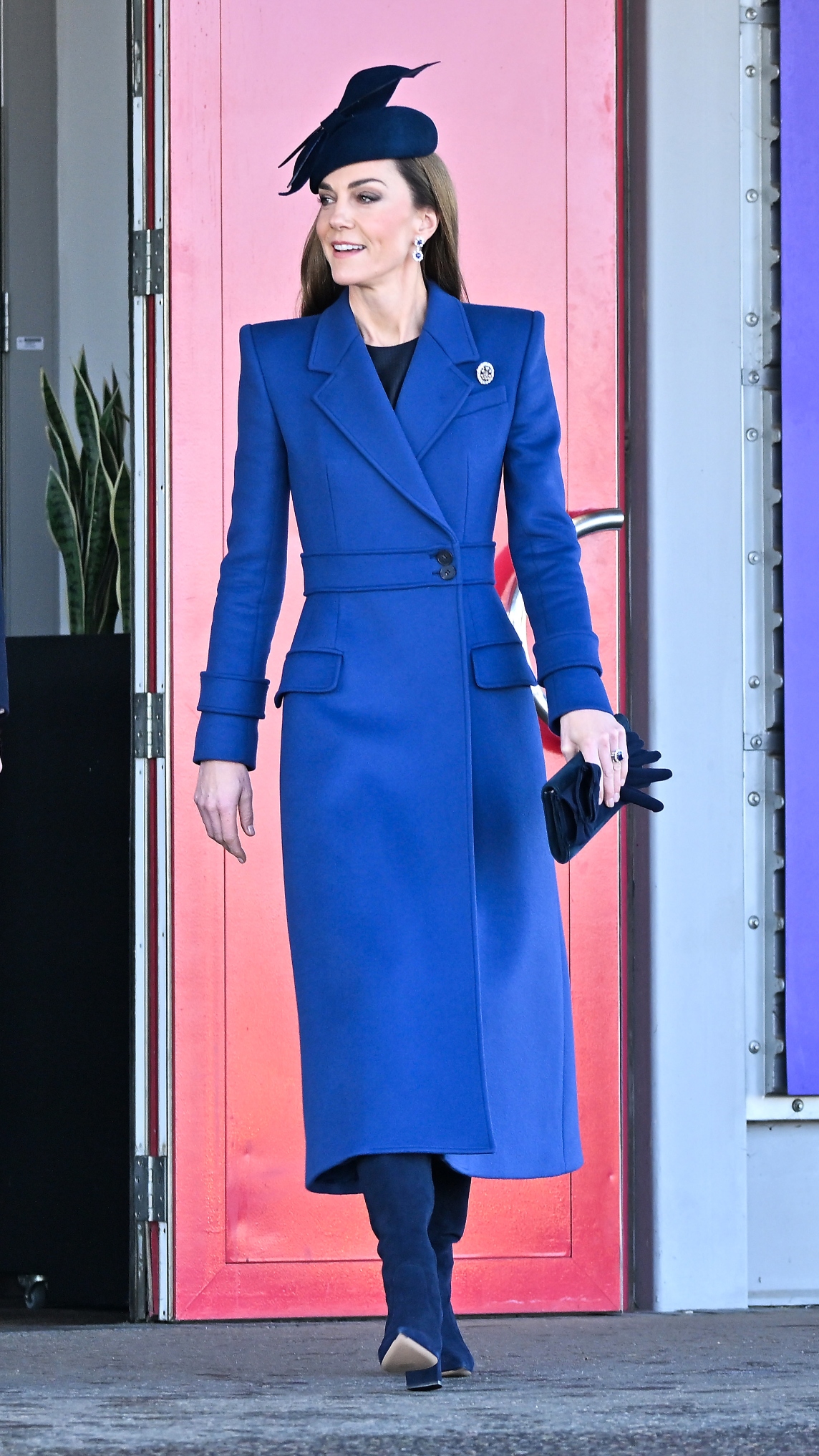 Catherine, Princess of Wales walks ahead of the arrival of the President of the Federal Republic of Germany Frank-Walter Steinmeier and his wife Elke B&amp;uuml;denbender