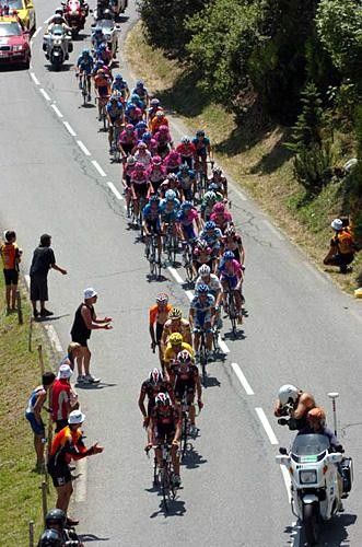 Caisse d'Epargne trying to keep control