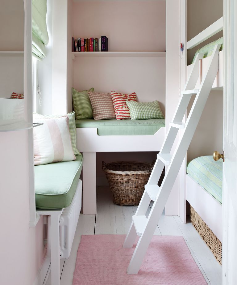 How to arrange a small bedroom: 8 simple layout tips | Homes and Gardens
