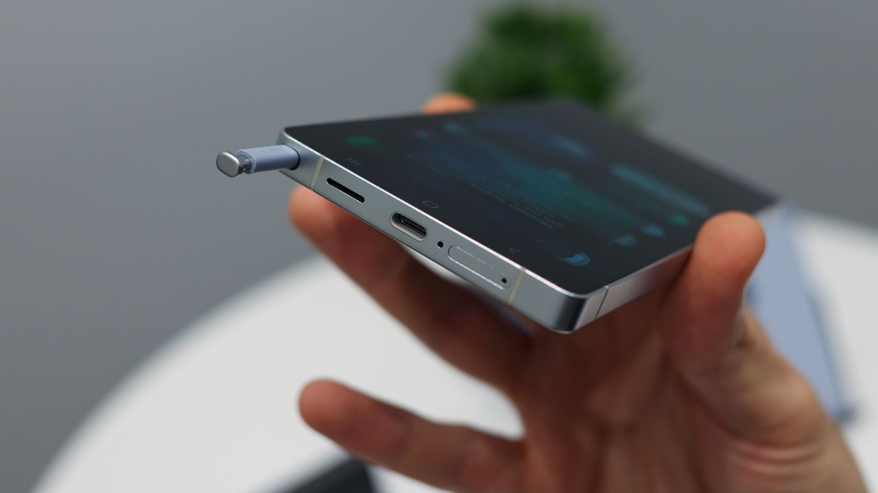 A photo of the Samsung Galaxy S25 Ultra