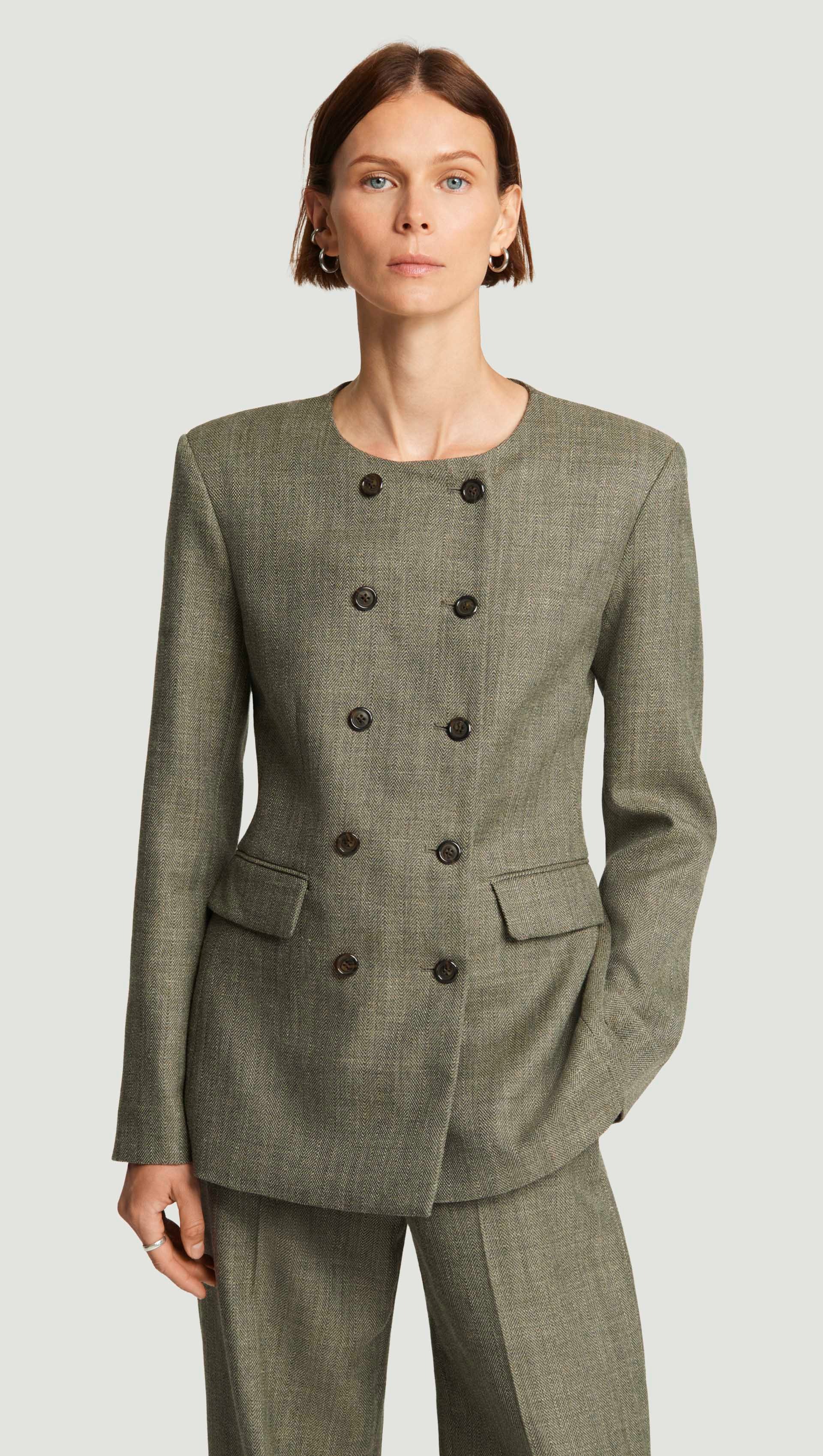 Double-Breasted Crewneck Blazer in Herringbone | Ash