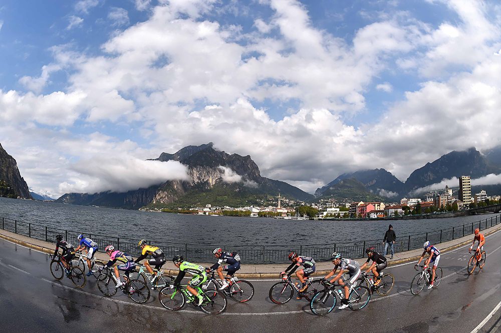 The field race Tour of Lombardy from Bergamo to Como