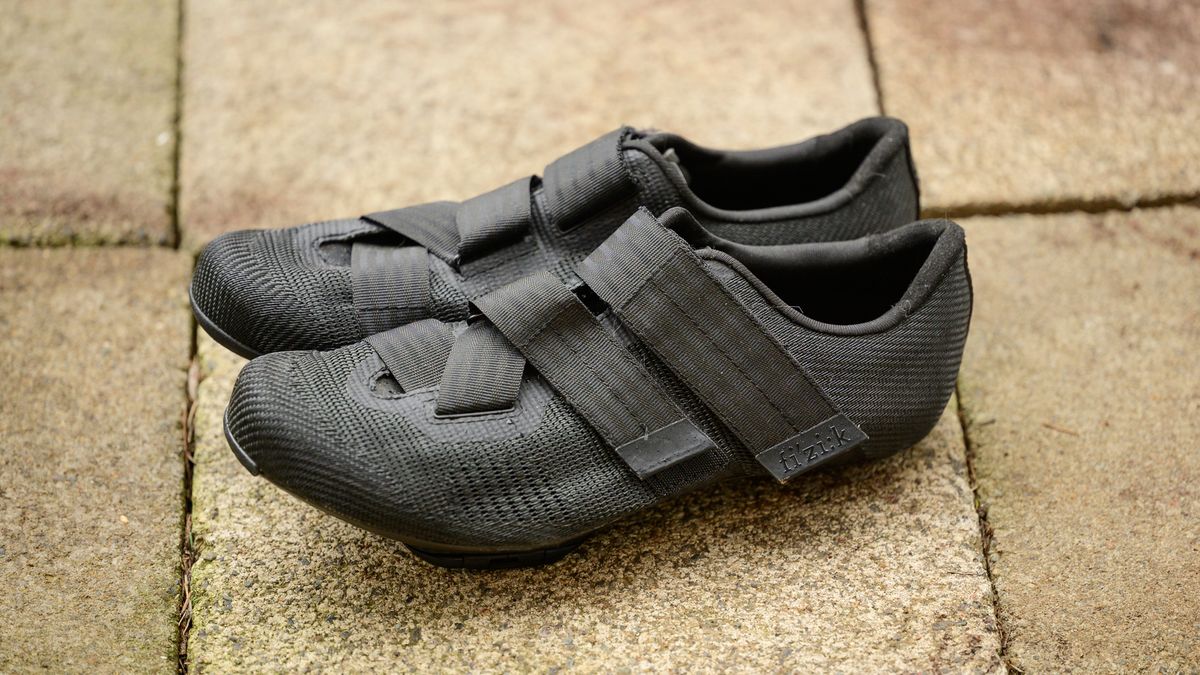 indoor outdoor cycling shoes