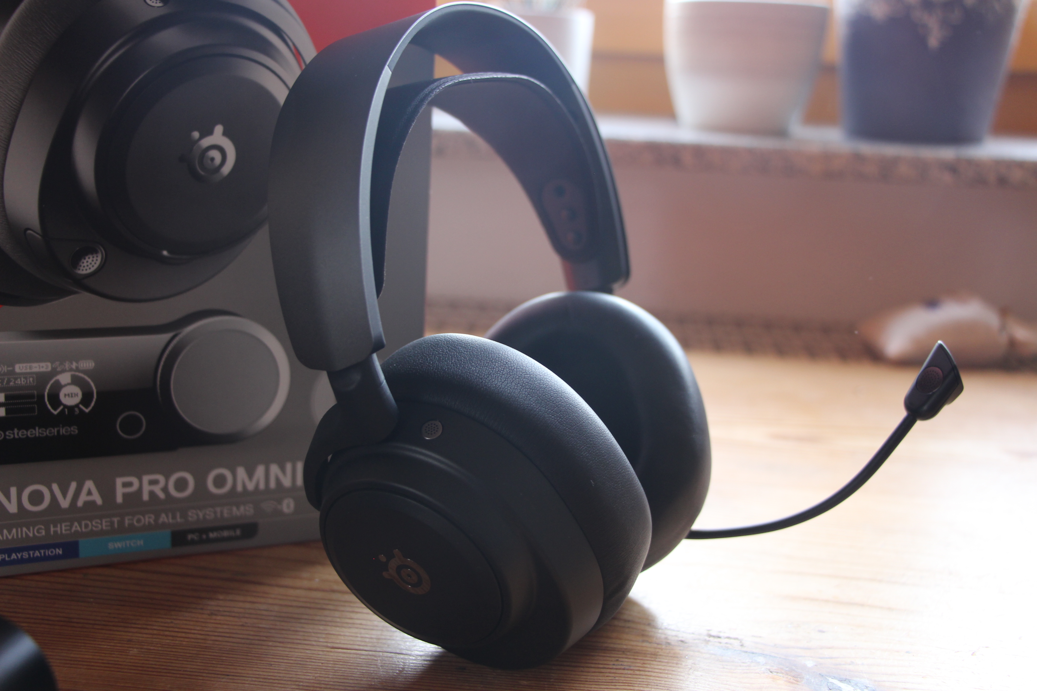SteelSeries Arctis Nova Pro Omni photographs