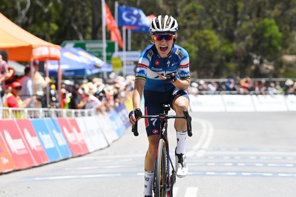 Sarah Gigante (AG Insurance-Soudal) dominates on Willunga Hill to win third stage and the overall