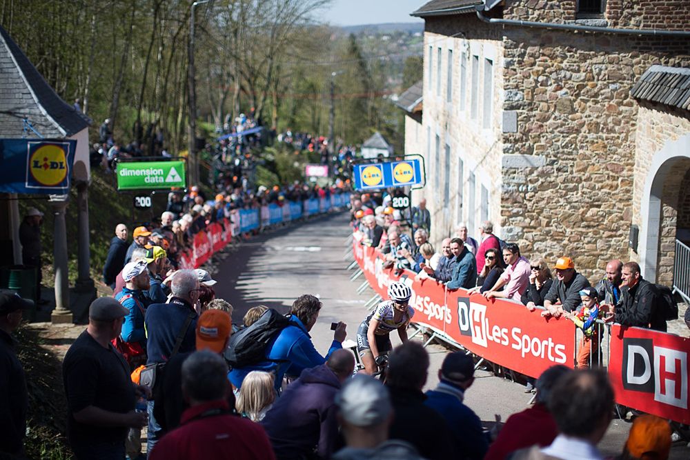 The last 200 meters are the hardest of the Fl&egrave;che Wallonne Femmes