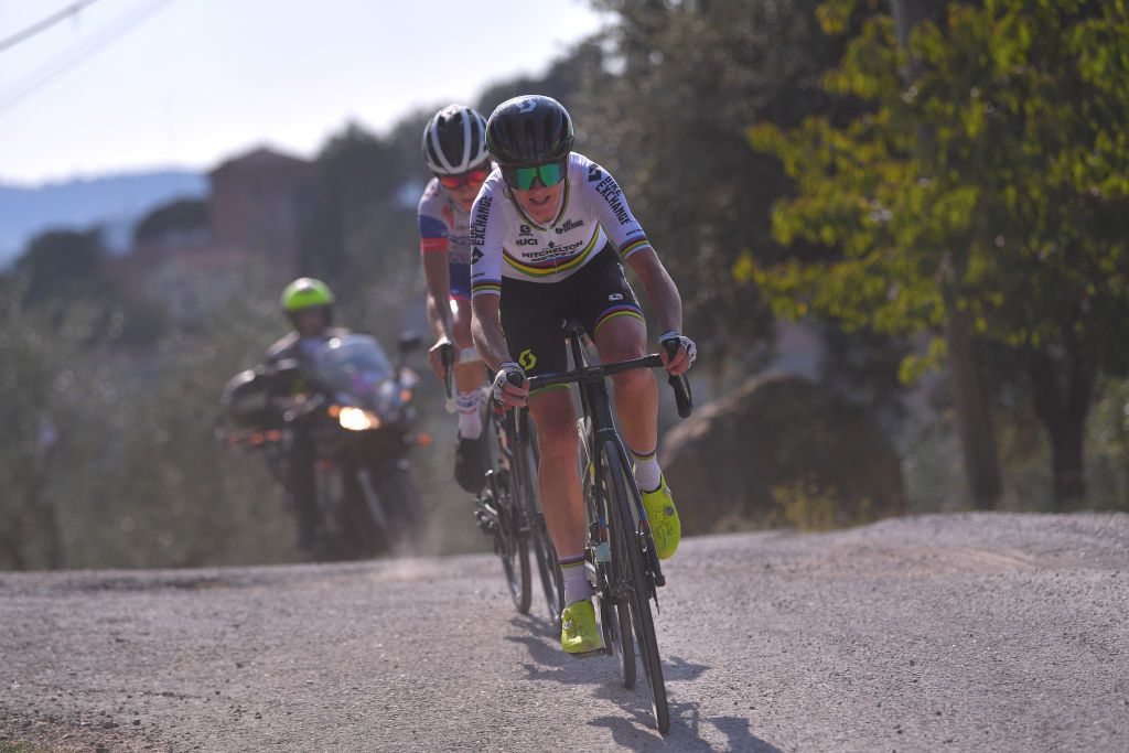 ARCIDOSSO ITALY SEPTEMBER 12 Annemiek Van Vleuten of The Netherlands and Team Mitchelton Scott Cecilie Uttrup Ludwig of Denmark and Team FDJ Nouvelle Aquitaine Futuroscope Gravel Strokes during the 31st Giro dItalia Internazionale Femminile 2020 Stage 2 a 1248km stage from Civitella Paganico to Arcidosso GiroRosaIccrea GiroRosa on September 12 2020 in Arcidosso Italy Photo by Luc ClaessenGetty Images