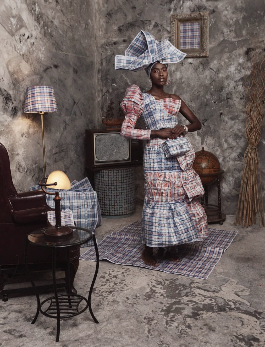 &amp;Ograve;b&amp;igrave;nna &amp;Ograve;b&amp;iacute;&amp;ograve;m&amp;agrave; Ghanaian print exhibition
