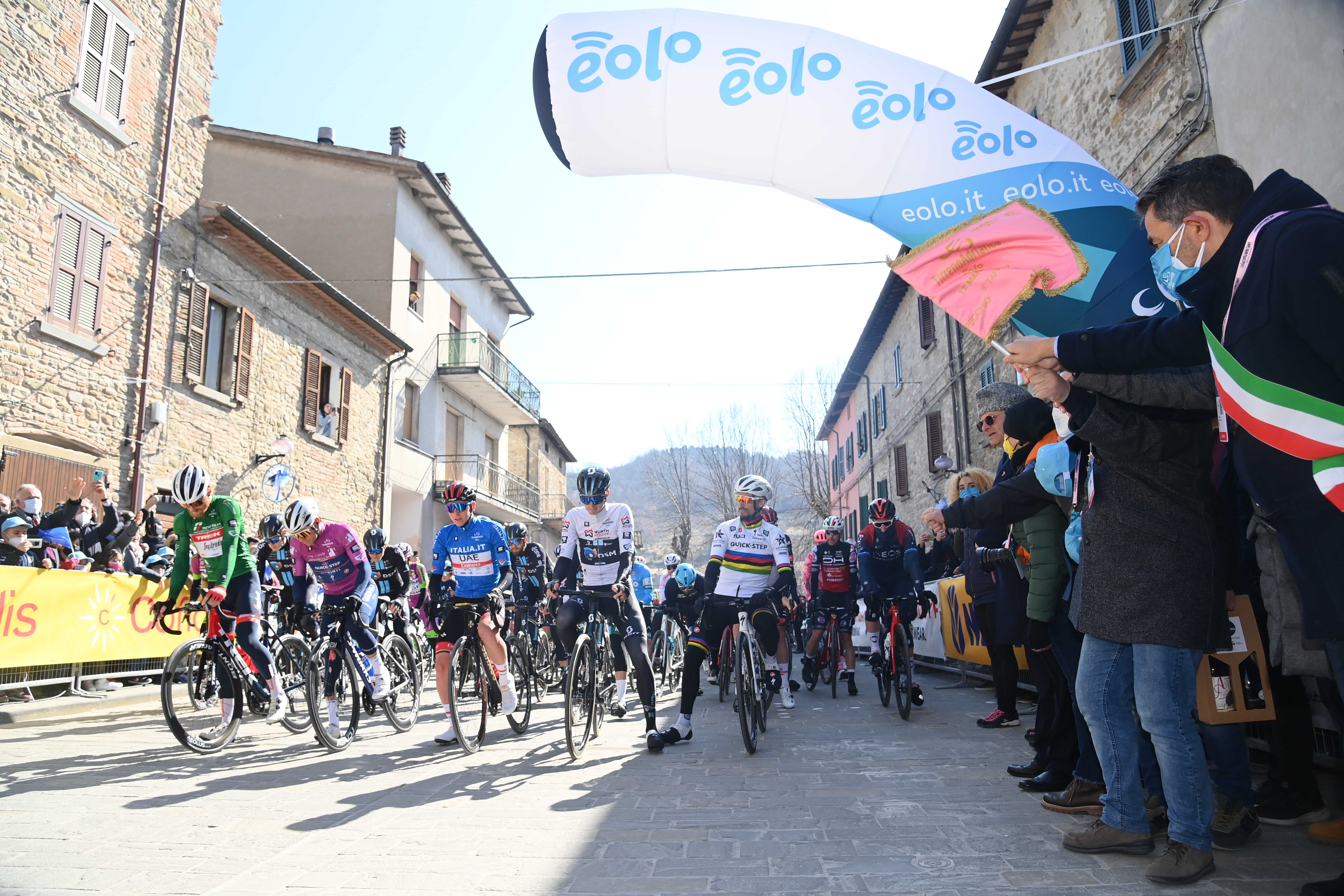 Tirreno Adriatico 2022 stage 6 Monte Carpegna start Pogacar Evenepoel Alaphilippe