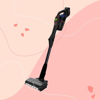 Bosch Unlimited 10 vacuum on a pink background