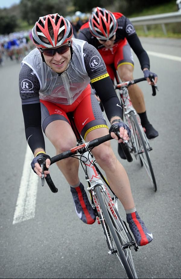 Sebastien Rosseler (RadioShack) in the mix on stage 1