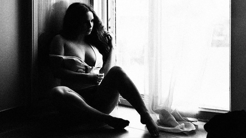 Black-and-white photography exhibiting a high degree of grain