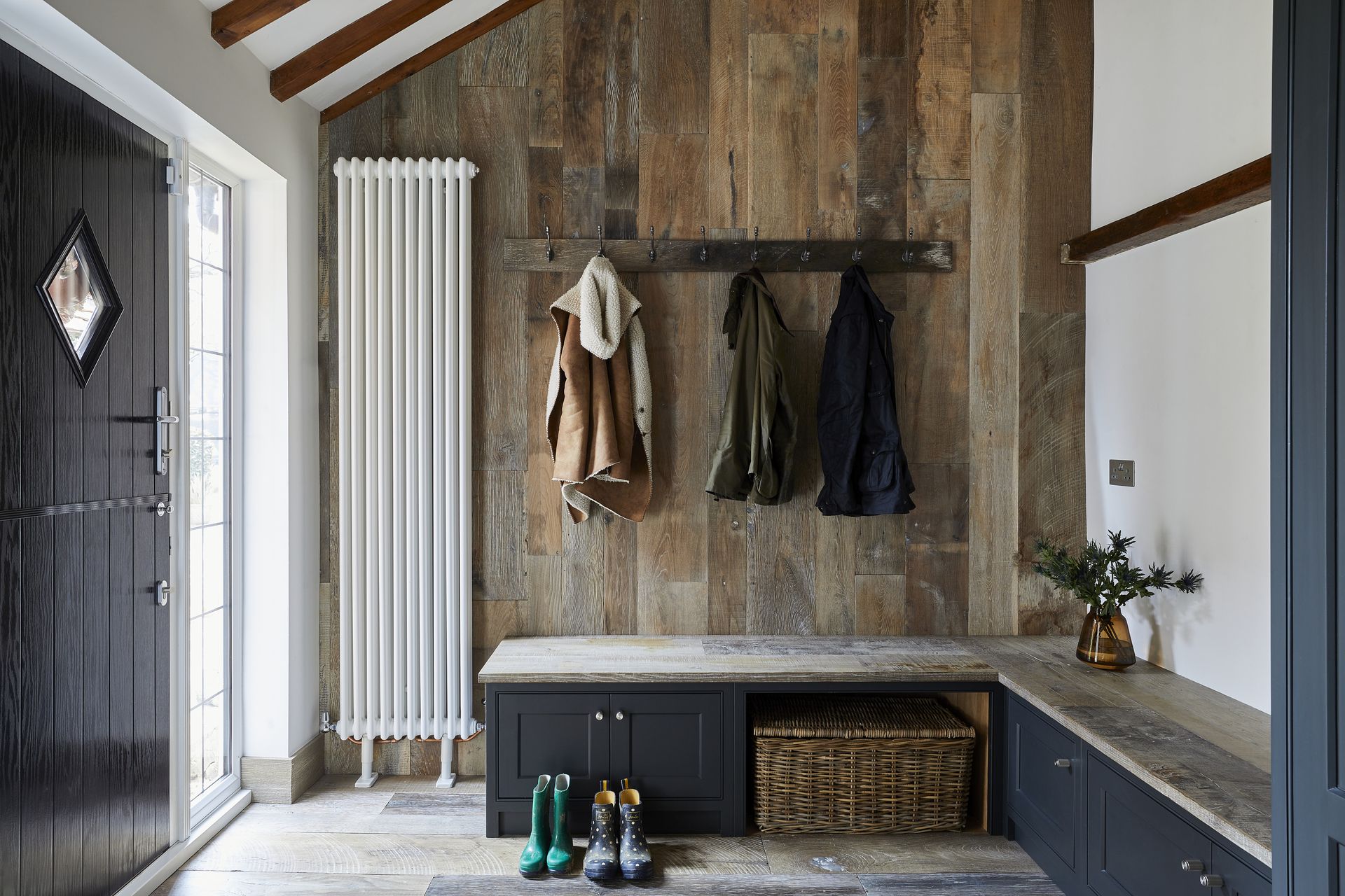 A entryway unit with storage under the seat