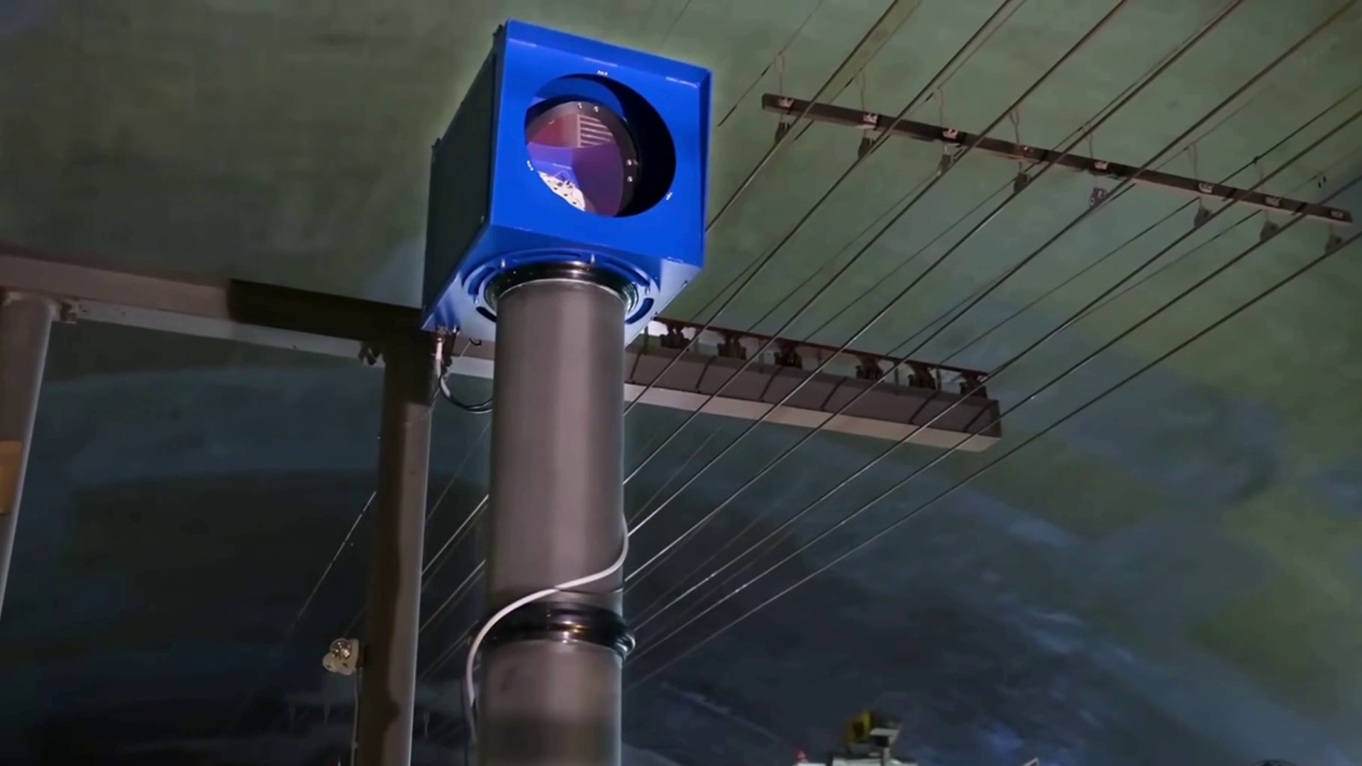 Aerial ReCharge (ARC) wireless power beaming transmitter