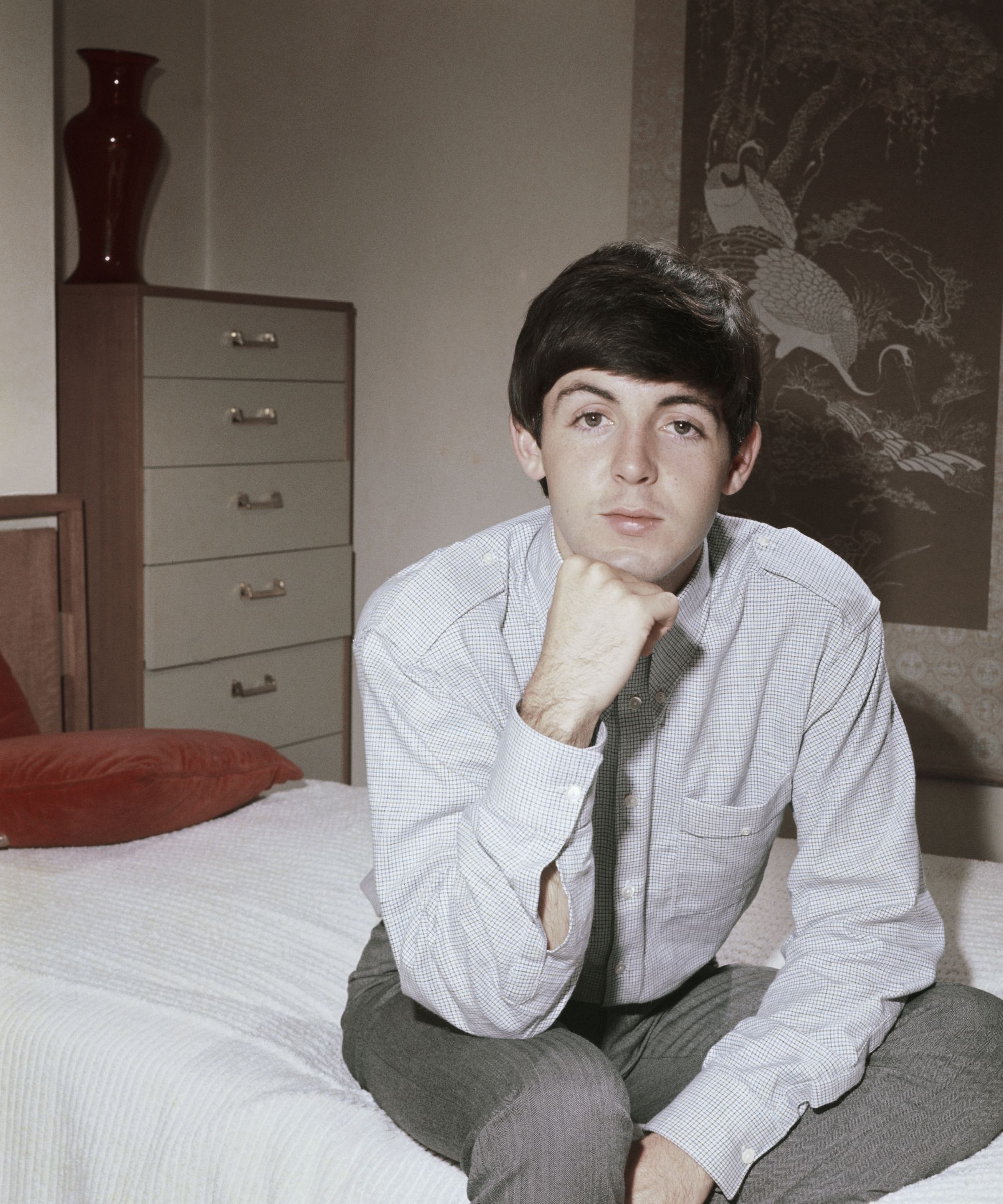 paul mccartney in his bedroom