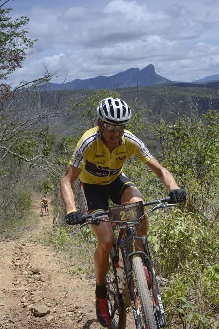 Christoph Sauser and Kohei Yamamoto lost their leaders' jerseys in stage 2