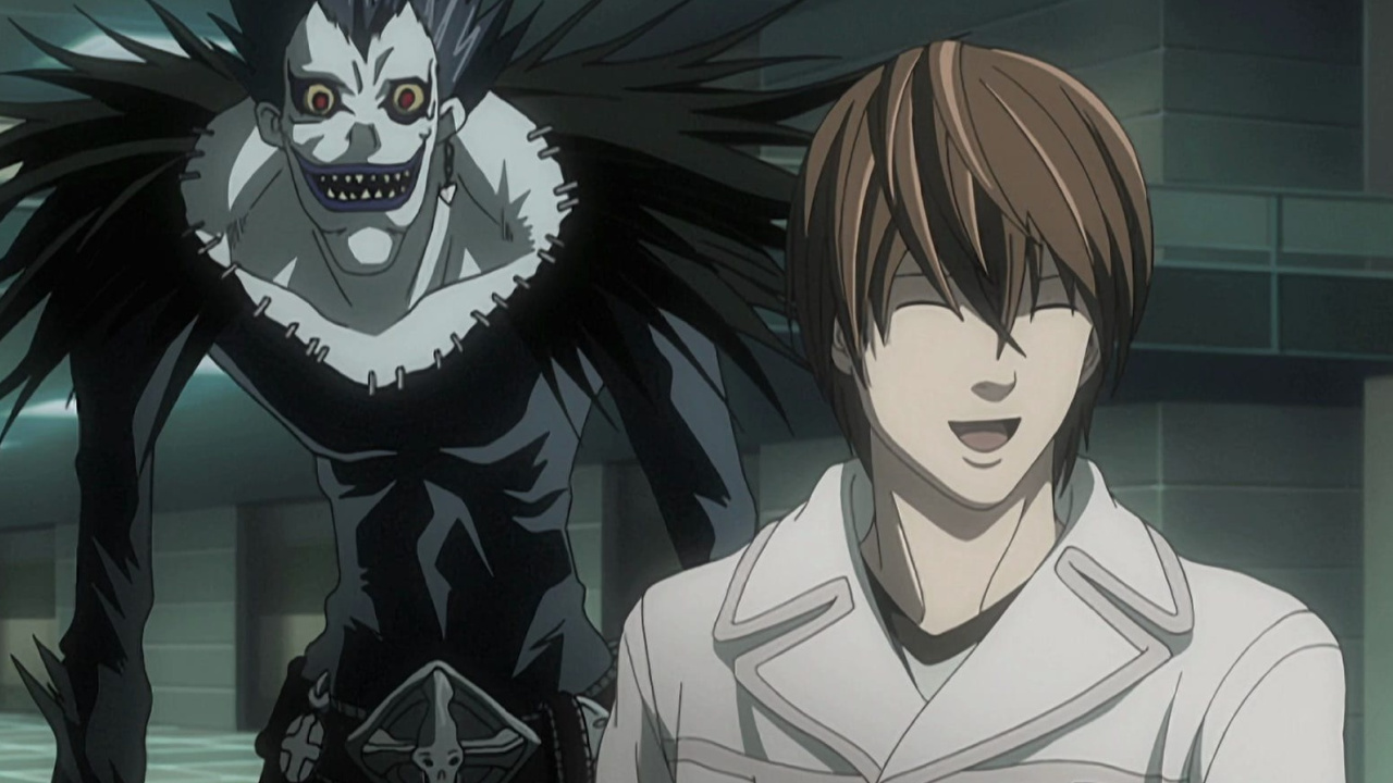 Death Note'daki Işık (sağ).