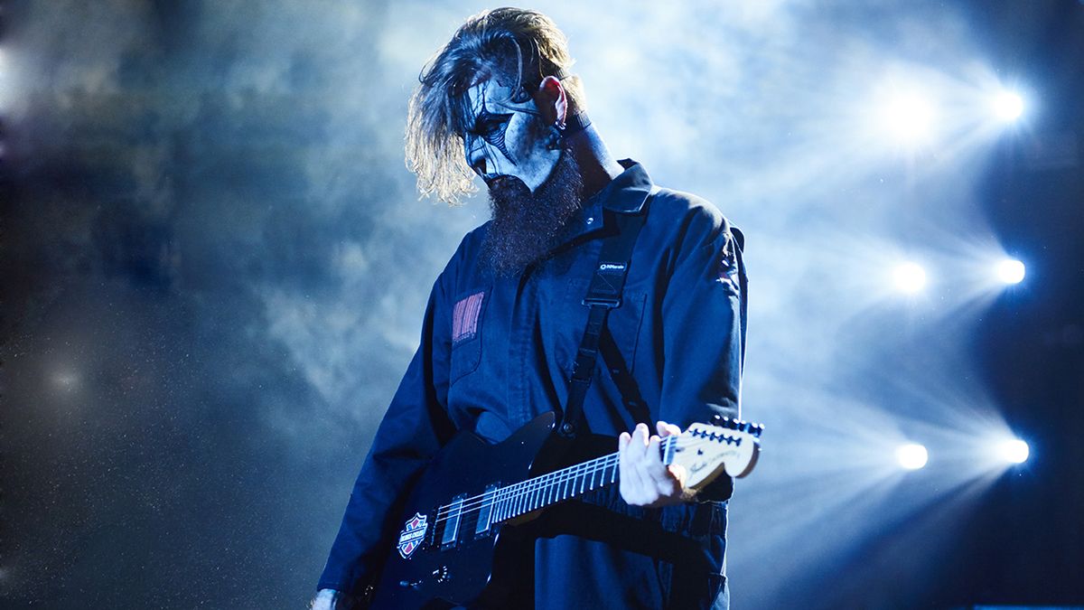 Slipknot’s Jim Root is planning a solo project.