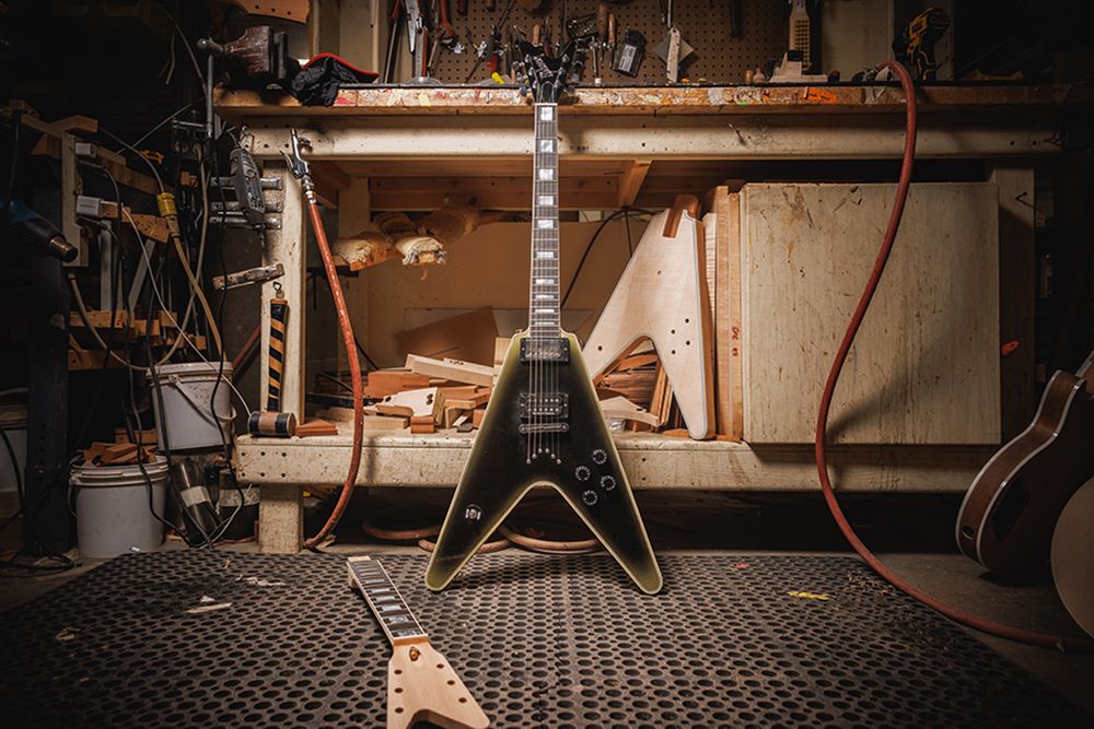 Gibson Adam Jones Flying V Collector's Edition