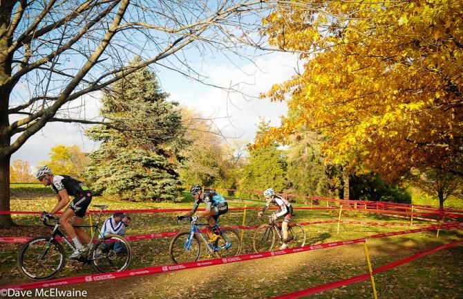 Ryan Trebon (Cannondale Cyclocrossworld.com) leading the chase group of Berden and Lindine
