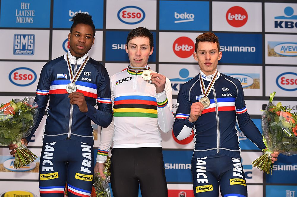 Jens Dekker (Netherlands) flanked by Mickael Crispin and Thomas Bonnet (France).