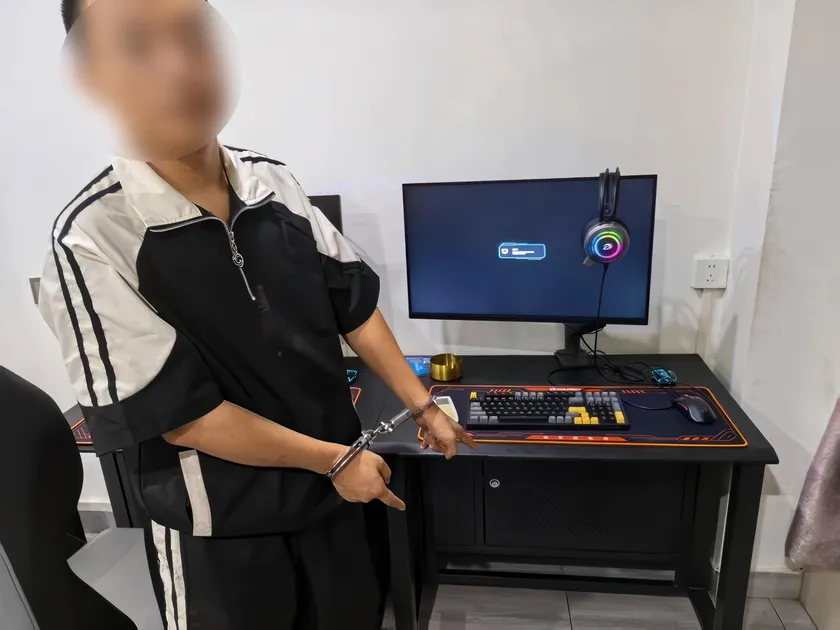 Post image 12