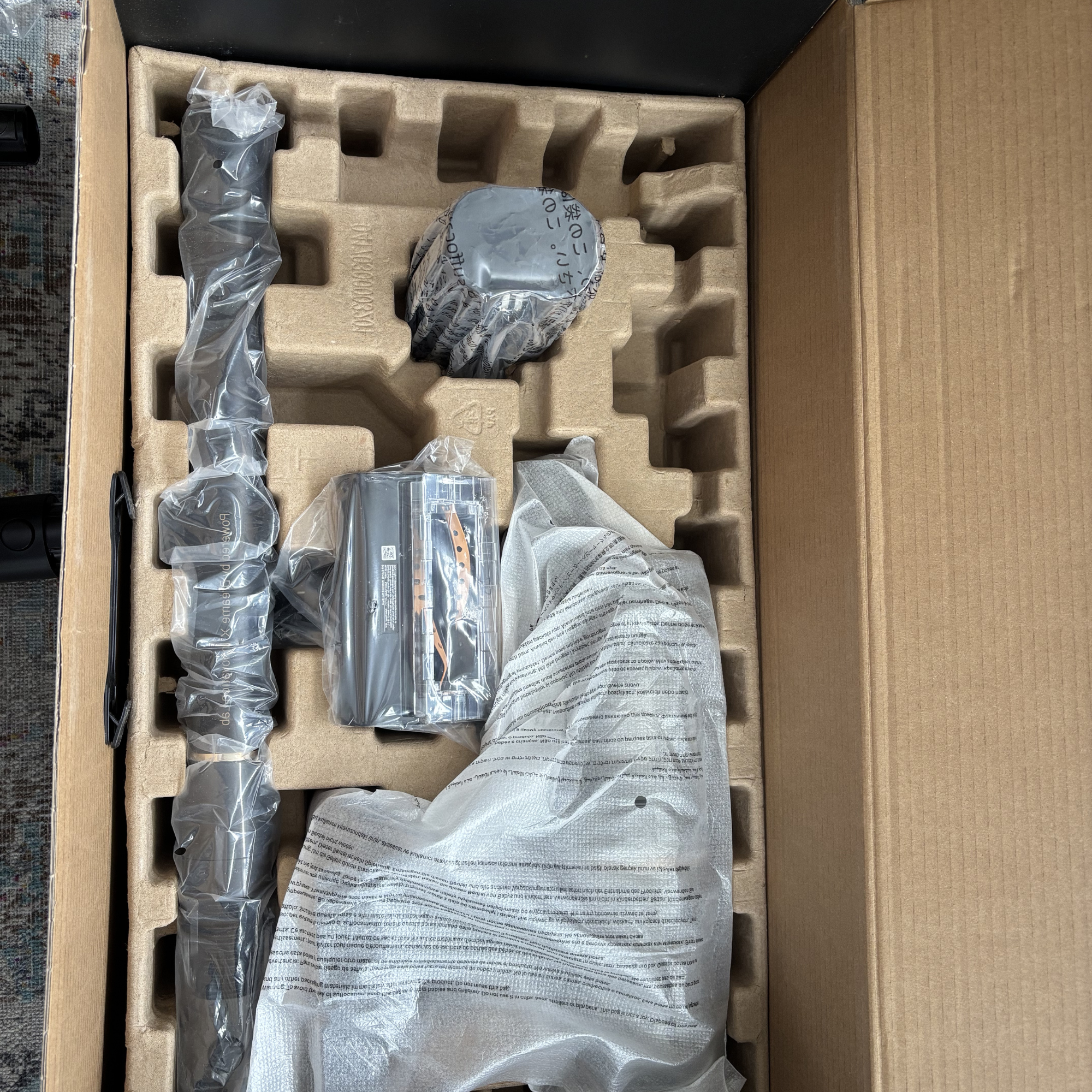 Dreame V20 Pro Cordless Stick Vacuum unboxing contents 