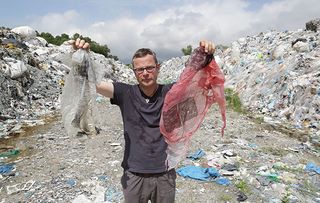 Hugh Fearnley-Whittingstall in War on Plastic