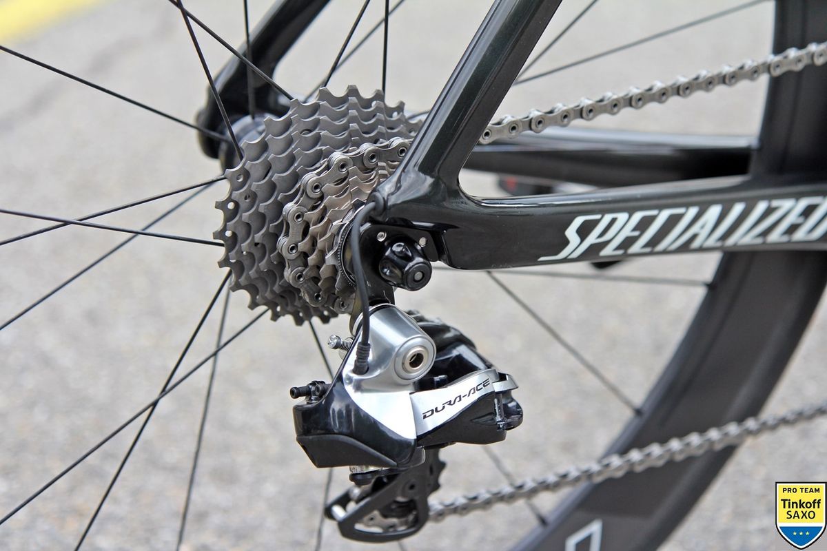 Perhaps the only visible cable goes out to the rear derailleur