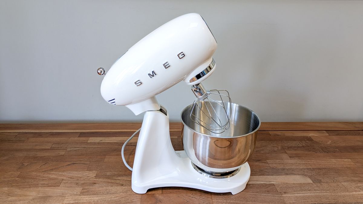 Smeg SMF05 stand mixer