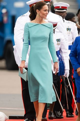 Kate Middleton's light blue downturned collar dress with matching accessories
