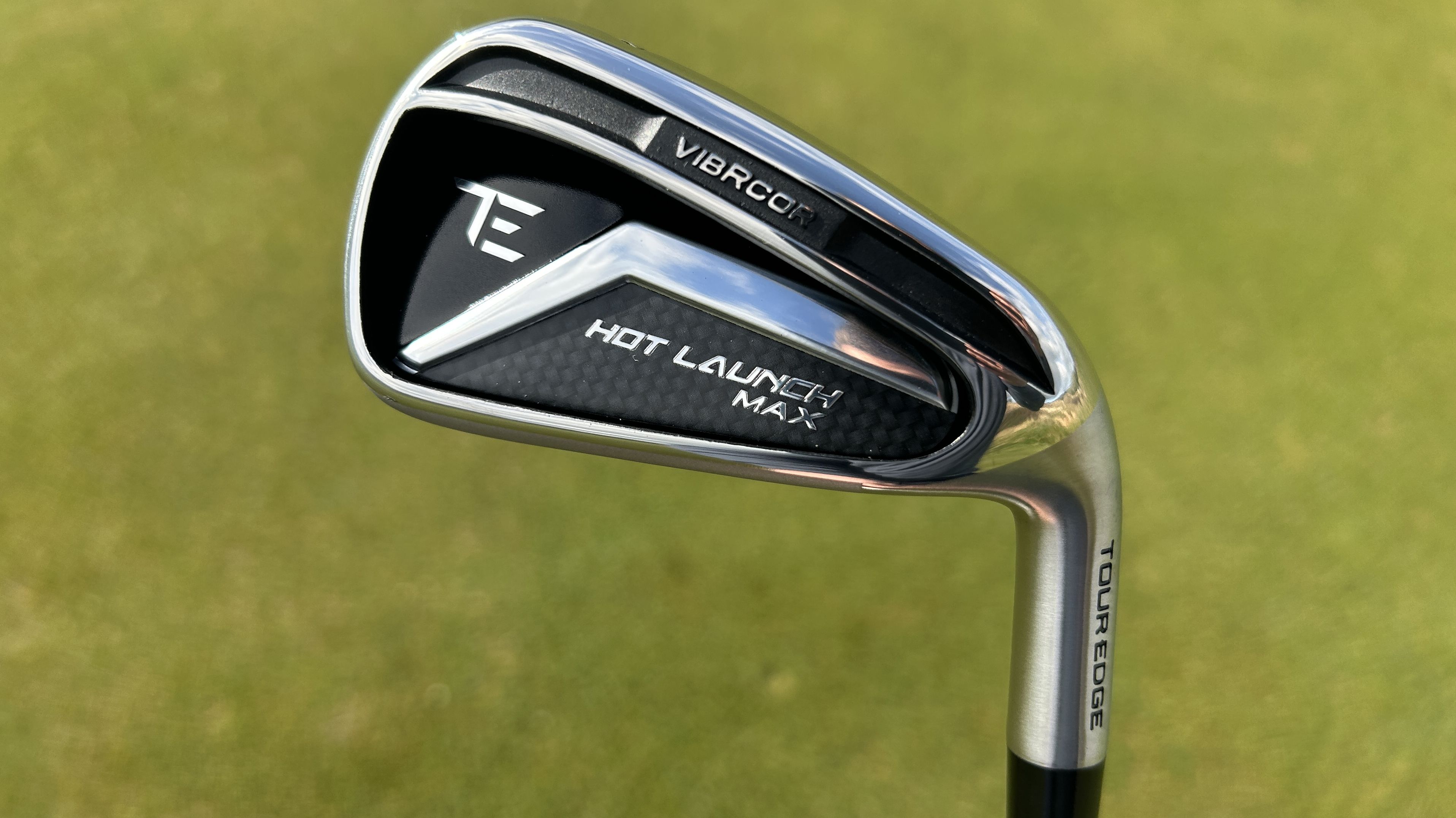 Photo of the Tour Edge Hot Launch Max Iron