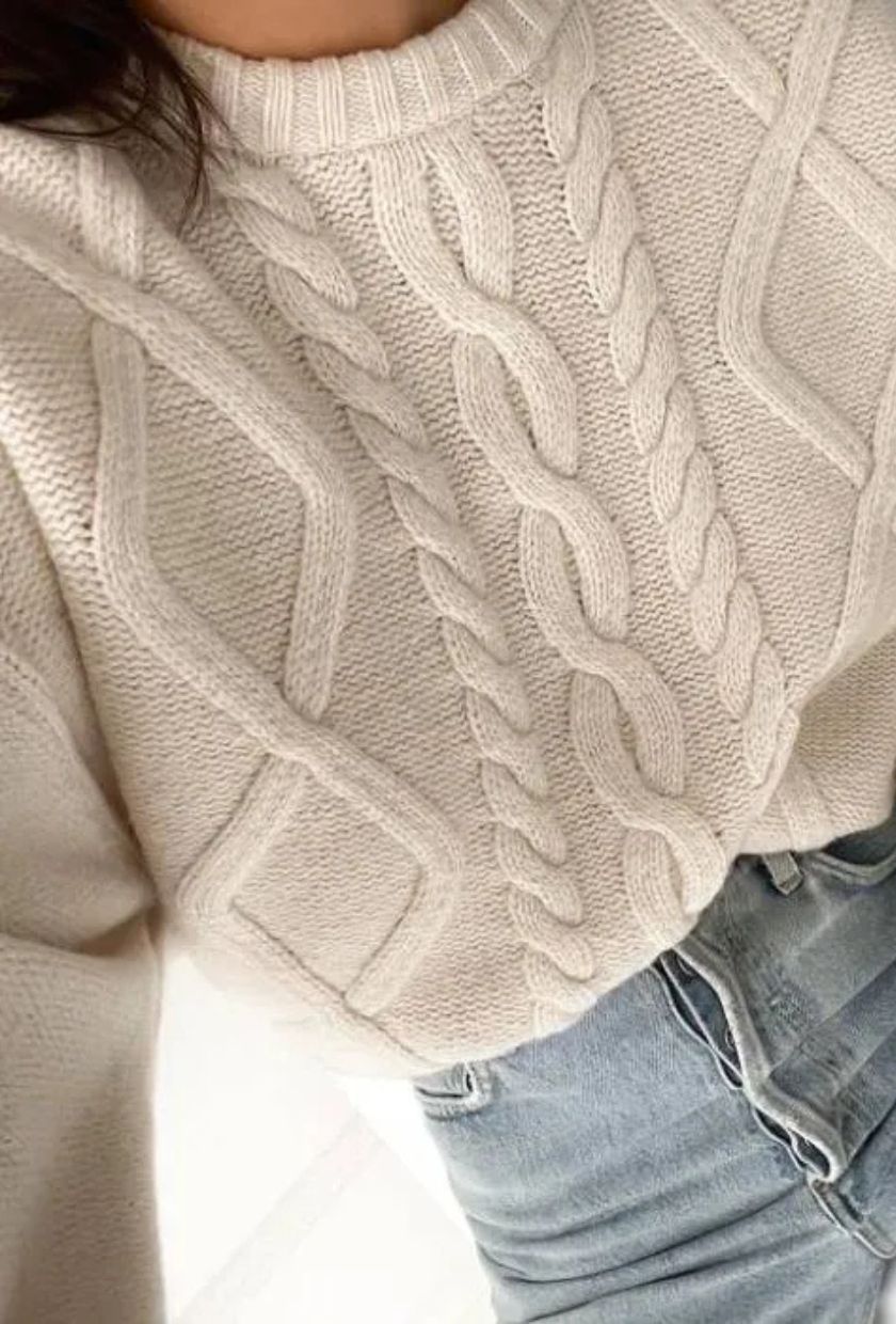 @_jessicaskye wears. cable-knit jumper