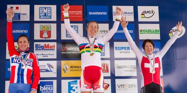 Elite women's marathon Worlds podium: Gunn-Rita Dahle Flesjaa, Annika Langvad and Esther S&uuml;ss
