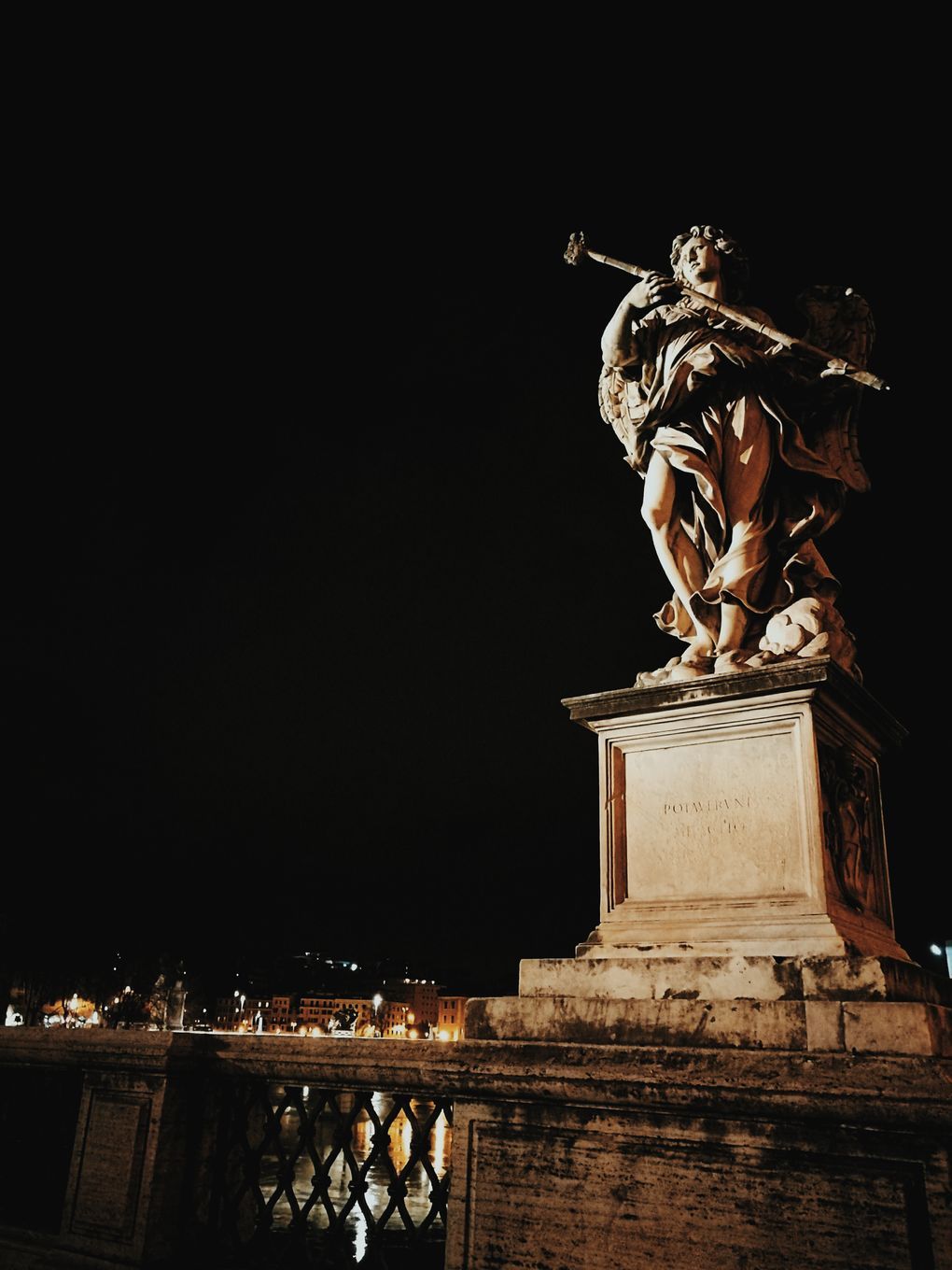 Credit: Huawei and EyeEm, images by Alexander Köpke, Lamarr Golding, David Gutiérrez, Céline Auffret, and Enrica Brescia.