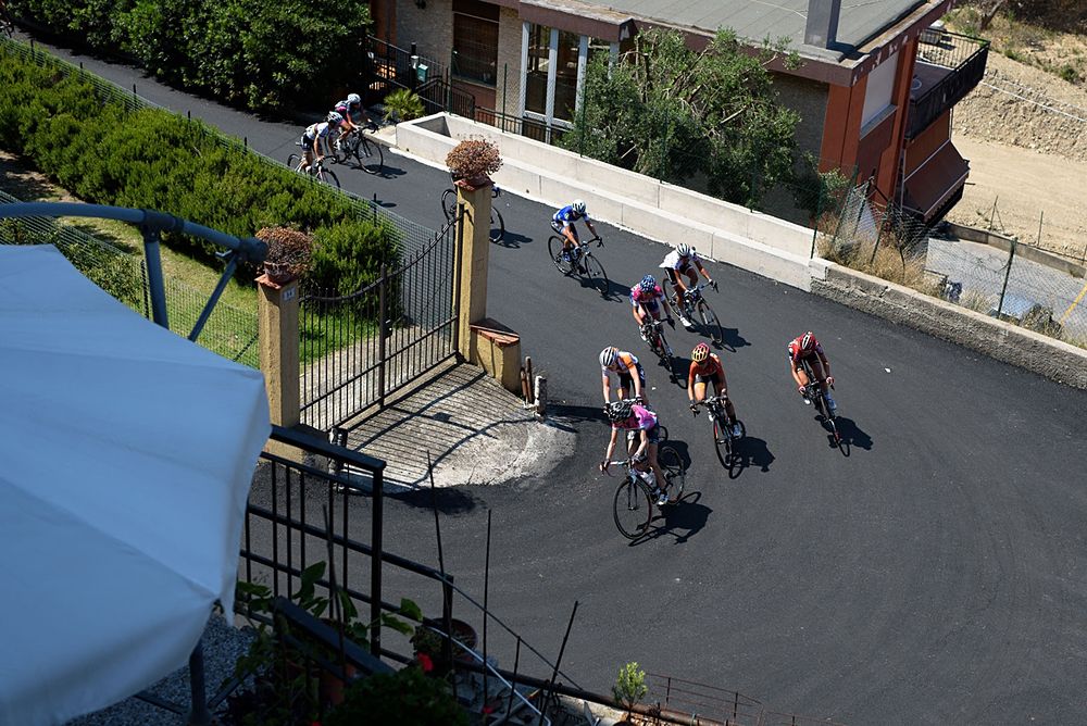 At the foot of the final climb Giro Rosa 2016 - Stage 6