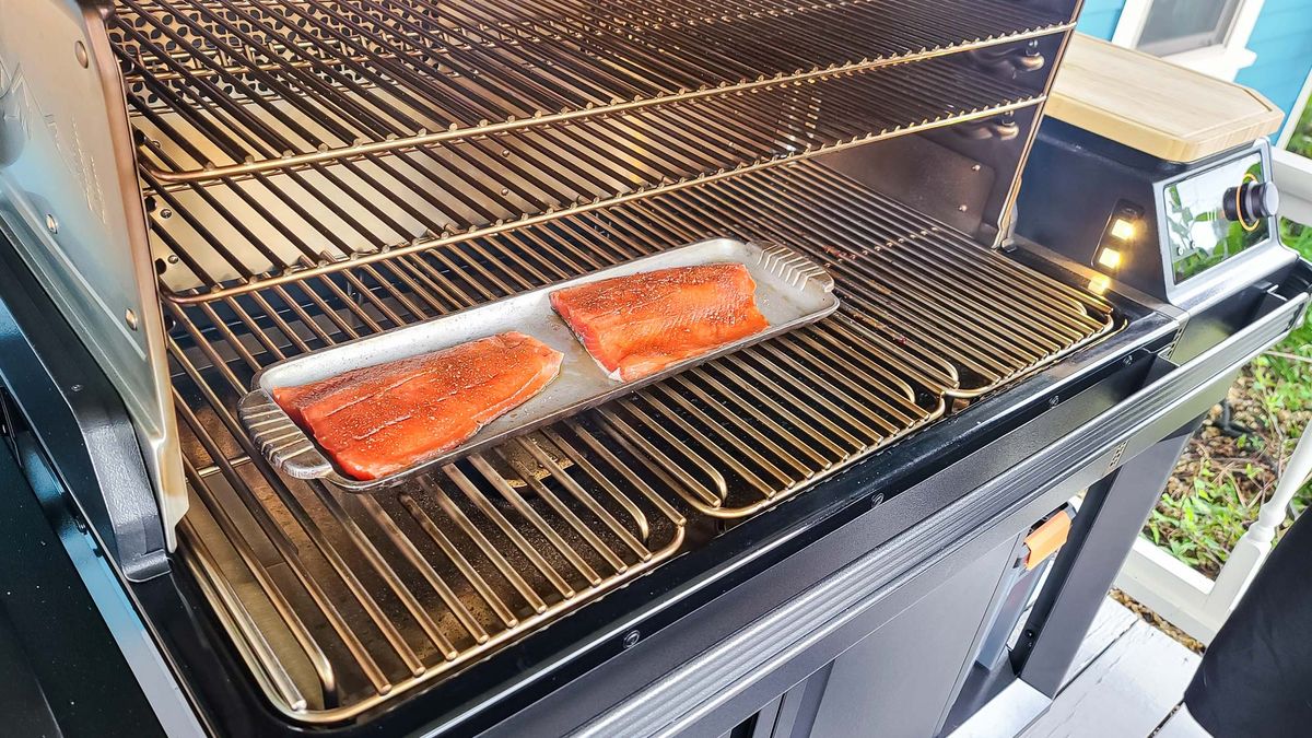 Traeger Timberline XL grilling food