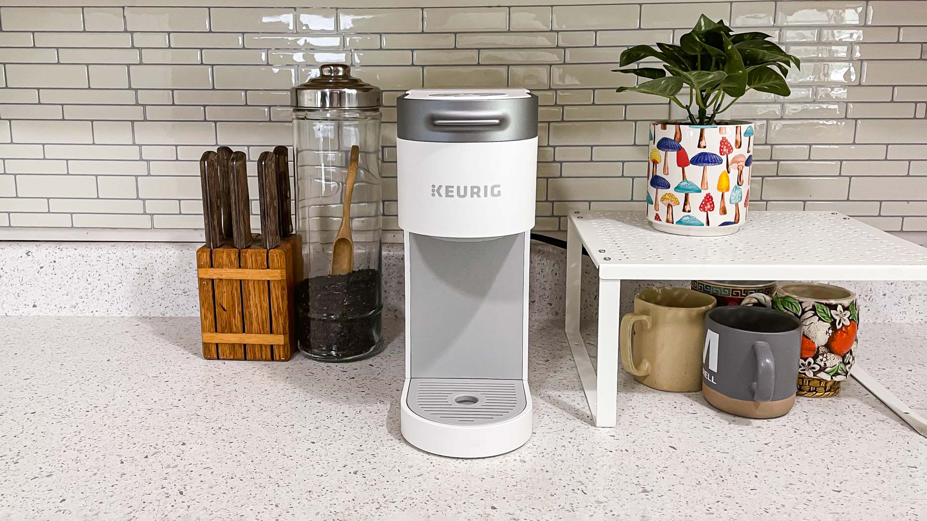 Keurig K-Slim Single Serve K-Cup Pod Coffee Maker, Featuring Simple Push Button Controls and MultiStream Technology, Twilight Blue