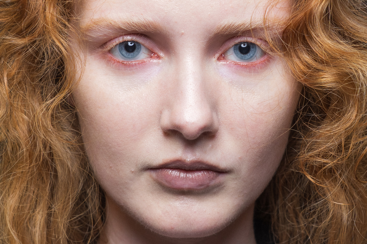 Soft grunge eye makeup at Dreaming Eli, Ujoh, and Grace Ling
