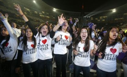 Justin Bieber fans scream in Lima, Peru
