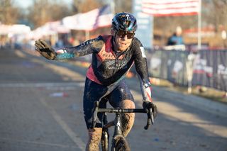 Stephen Hyde waves to the crowd after finishing ninth at 2021 USA Cycling Cyclocross National Championships
